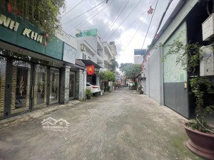 nhà cấp 4 5x20m 100m2 trương thị hoa q12 đường xe tải xây dưng tự do nhỉnh 6 tỷ