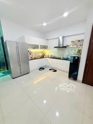 bán nhà hxh lâm văn bền q7. giá 8 tỷ 5. dt 77m2. ngang 4.9m x 16m. nhà 2 tầng. gần cư xá ngân hàng