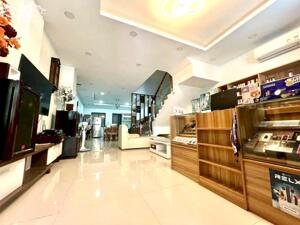 Bán nhà HXH 6m 1 trục Huỳnh Văn Bánh, Phú Nhuận, 6 Tầng, 68m2, ngang 4.6m, 15.45 Tỷ