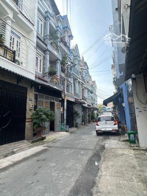 siêu phẩm tân thới hiệp - hẻm vip xe hơi tránh thông - full nội thất - 50m2 - 4 tầng - chỉ 5.8 tỷ