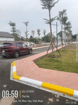 bán đất lô góc vỉa hè view sát mặt hồ đại lải 80m2 full thổ cư về hà nội 30p