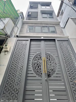 siêu phẩm chdv 4 tầng dòng t.iền 45tr/tháng - nhỉnh 13 tỷ