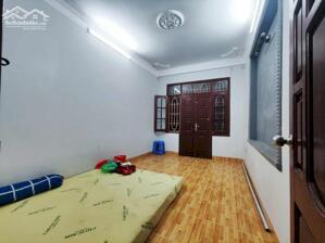 CHO THUÊ NHÀ PHỐ PHÁO ĐÀI LÁNG, ĐỐNG ĐA, NHÀ ĐẸP 5 TẦNG, BAN CÔNG THOÁNG, GẦN Ô TÔ