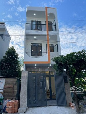 bán nhà 3 tầng rất đẹp, khu nam khang, đường 8m, giá nhỉnh 6 tỷ
