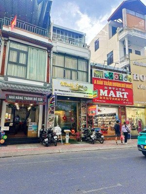nhà 2 tầng mặt tiền hùng vương _ cách biển trần phú: 280m giá: 15,5 tỷ