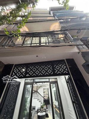 siêu phẩm 6t thang máy phố trần duy hưng tt quận cầu giấy dt:52m mt:3,6m nhà mới 15m ra mặt phố