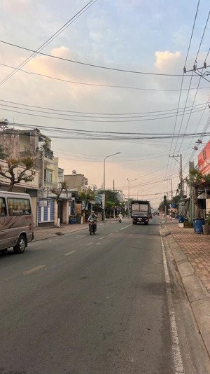 nhà bình nhâm đường ô tô thoải mái. lh 