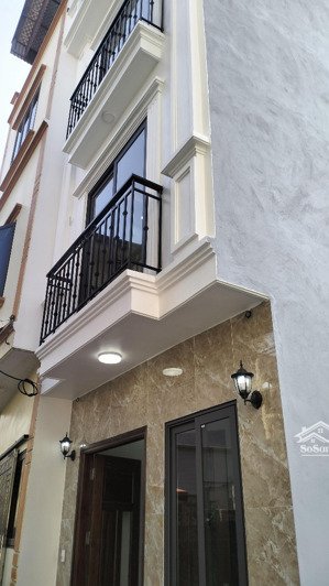 trung tâm trạm trôi sát ql32 46m2 5 tầng nhỉnh 5 tỷ, nhà mới tinh, xây chắc chắn, không qh