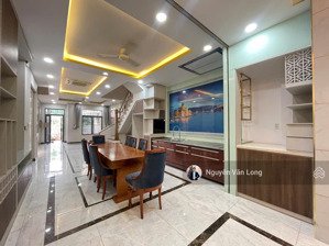 nhà phố đẹp, căn góc công viên thoáng, sinh khí tốt cho thuê 35 triệu. nhà mới, nội thất xịn sò