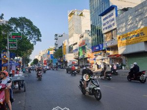 siêu phẩm mặt tiền thương hiệu nguyễn trọng tuyển - ngang 5.3m hiếm có - giá chỉ 25 tỷ