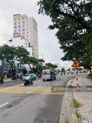 siêu phẩm cực hiếm phố vip kinh doanh đỉnh - nguyễn văn thoại 240m2 dòng tiền 240tr/tháng