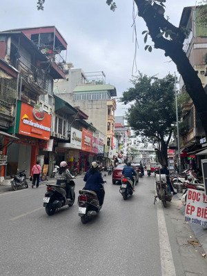 bán nhà mặt phố trương định, kinh doanh bất chấp đa ngành nghề, giá đầu tư 40,2m2 giá 10.5 tỷ