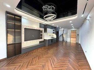 bán nhà siêu hiếm mỹ đình 40m2 - 11.5 tỷ - thang máy - oto -kinh doanh tốt - đẹp hết ý - bán nhanh