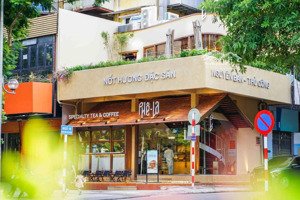 cho thuê nhà mặt phố huỳnh thúc kháng diện tích: 600m2, mặt tiền lô góc rộng 30m, hàng tuyển!