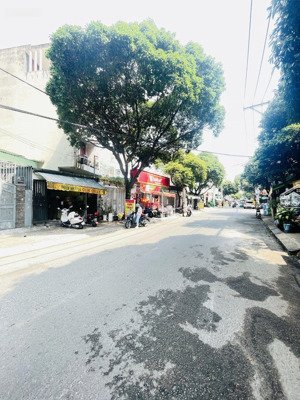 cống lở 90m2 nhà chính chủ lâu năm chưa qua đầu tư siêu ngon ngang 4m dài 23m phù hợp ở