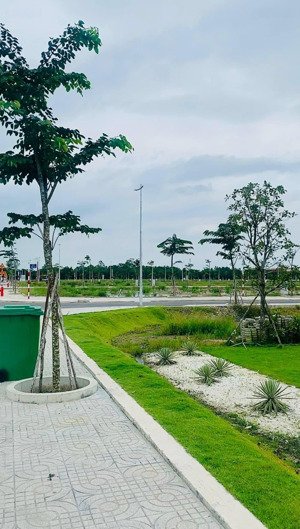 chủ ngộp cần bán gấp nền 5x18(90m2 sổ hồng riêng giá 1tỷ5. thuộc giai đoạn 1 của dự án dragon pearl