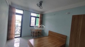 phòng ban công full nt máy lạnh giáp q1 - đường điện biên phủ, gia định, bình thạnh (gần cầu đbp)