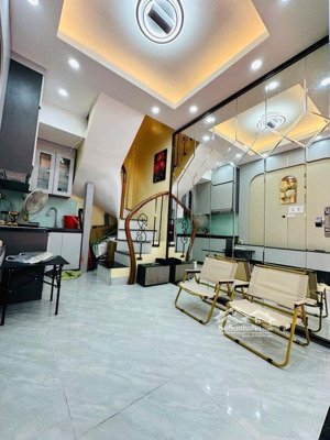 nhà mặt phố đại la, 5.5 tỷ, 5 tầng