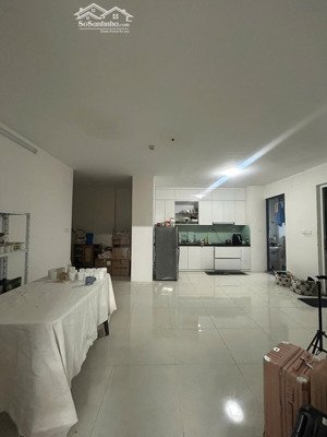 cho thuê căn hộ chung cư 2 ngủ giá tiền phù hợp với hiện trạng. cơ bản