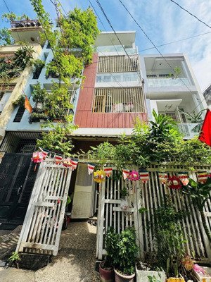 hàng đẹp cuối năm ngay cư xá phú lâm b, quận 6. giá 5tỷ110/ 66,5m2(5x13,3m). đường 8m rộng gẩn chợ