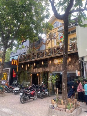 cho thuê nhà phố nguyễn văn lộc - giữa phố, dãy hàng ăn, diện tích 60m2 x 3 tầng mặt tiền 5m