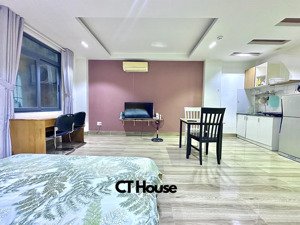 cho thuê căn hộ 40m2 full nội thất. thang máy, hầm xe, có slot đậu xe oto. nguyễn ngọc phương