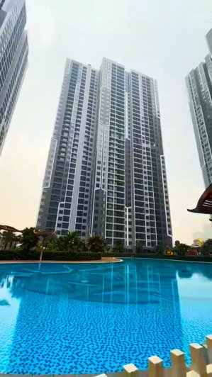 cần bán gấp căn 2pn tòa gs6 vinsmart city