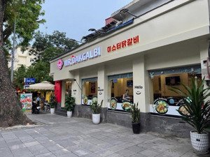 mặt tiền 10m ! cho thuê nhà mặt phố trương công giai- cầu giấy - dt 140m tầng 1