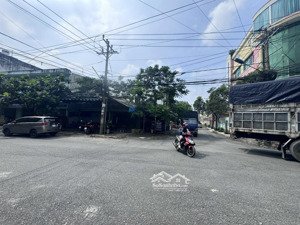 cần bán gấp 1 quán cà phê và 2 căn nhà đang cho thuê kinh doanh