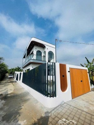 độc tôn-nhà góc hxh phường đạo thạnh, mỹ tho. dt: 5,7x30m gồm lầu có 3pn hướng đông. giá 2,95 tỷ tl