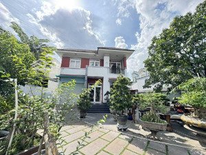 giảm 500tr biệt thự sân vườn mặt tiền kd 2 tầng ngay hiệp phú q9, 318m2 (12x26,6); 17tỷ5