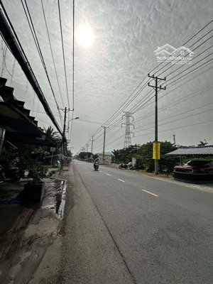 mặt tiền kinh doanh siêu vip hồ học lãm dtcn 144m2 ngang 4,2m dòng tiền ổn định