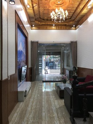 cho thuê nhà khu phân lô văn cao, 5 p.ngủ khép kín, dt: 90m2.