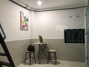 vào ở ngay tháng 12 giảm 500k cho bạn nào đi 1 xe phòng gác cao thoáng sáng gần q1, 2 trung tâm