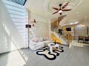 chốt nhà quận 5 - đường hùng vương, dt:, hẻm 6m, nhà 3 tầng full nội thất như hình - 8tỷ