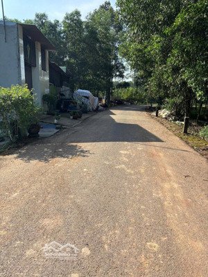 bán đất xã đồi 61 cũ nay thuộc xã an viễn trảng bom - đồng nai, sổ riêng thổ cư giá 850tr - 100m2