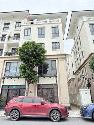 liền kề xẻ khe giá siêu rẻ 119tr/m2 vịnh tây 2 đông nam