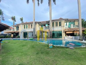 villa sân vườn hồ bơi 4 phòng giá 73 triệu