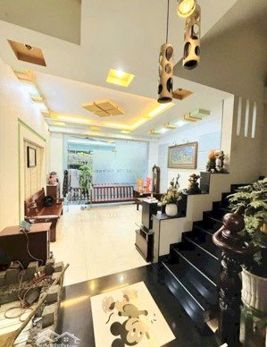 ngôi nhà 4 tầng với ngang 6m*20m mang tư duy tối giản, cao cấp, gọn gàng, sang trọng