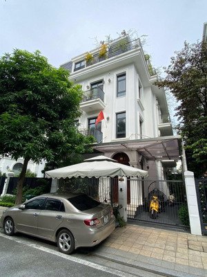 cần bán gấp biệt thự song lập - dt150m2 - vip nhất hà nội - vinhomes green bay - quận nam từ liêm