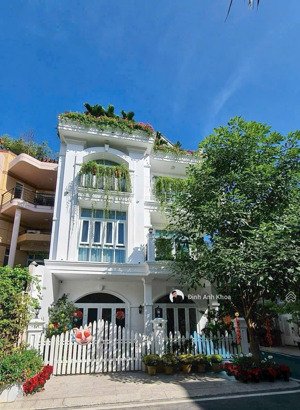 đi nước ngoài - giảm sốc 4 tỷ - biệt thự 2 mt compound nguyễn trọng tuyển 8x22m - 4 lầu - bán 64 tỷ