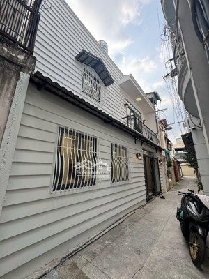 bán nr 2pn 2wc giá siêu hời 5,68 tỷ, 33,2m2 tại cách mạng tháng tám, p 6, tân bình, hcm