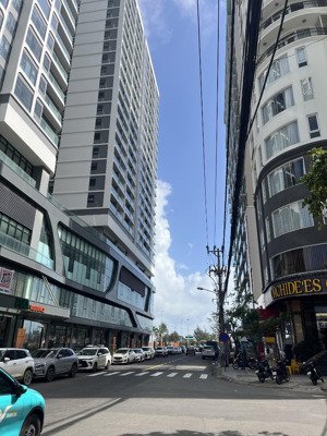 bán khách sạn 12 tầng hà bổng, sơn trà. góc 2 mặt tiền diện tích lớn 346m2, ngang 12m, ra biển 150m