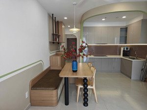 mt eastmark quận 9, căn 70m2, 2pn + 2wc giá 4,3 tỉ, bao hết thuế phí sang tên công chứng