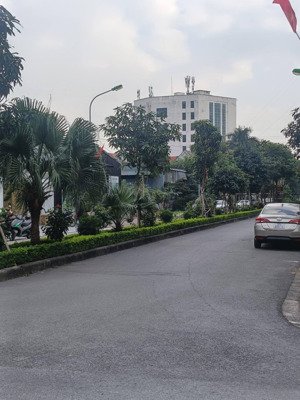 vạn phúc hà đông 60m 5 tầng 3 ô tô tránh vỉa hè rộng giá đầu tư 16,6 tỷ