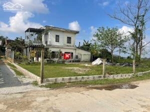 BÁN ĐẤT 2 MẶT TIỀN 148M2 KIỆT ÔTÔ 747 NGUYỄN TẤT THÀNH, NGAY BÊN CẠNH UBND PHƯỜNG HƯƠNG THUỶ, TP HUẾ, CHỈ 1,35 TỶ