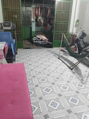 nguyễn văn quá ngay chợ cầu. 4x13 53 m2. nhà cũ hơn 3 tỷ