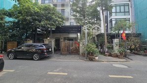 cho thuê nhà căn xẻ khe 3 mặt thoáng siêu đẹp có thang máy tại khu h11 diện tích 155m2 sàn xd 256m2