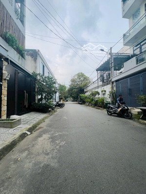 bán nhà riêng 5pn, 5wc, 64m2, giá siêu hời tại phạm văn chiêu, gò vấp, hcm