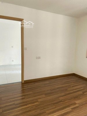 chính chủ bán căn góc 2pn2wc the east gate sổ sẵn cống chứng ngay